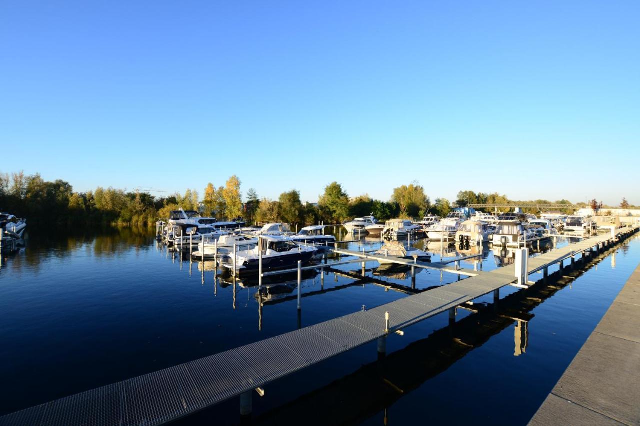 Luxstay Werder Kolonie Zern Dış mekan fotoğraf